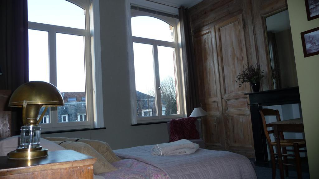La-Lilloise Bed and Breakfast Lille Pokój zdjęcie